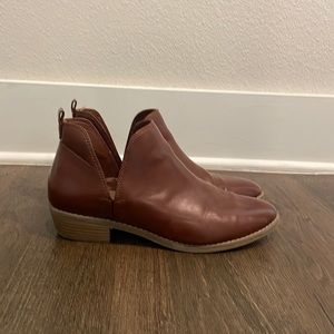 Universal Thread Booties